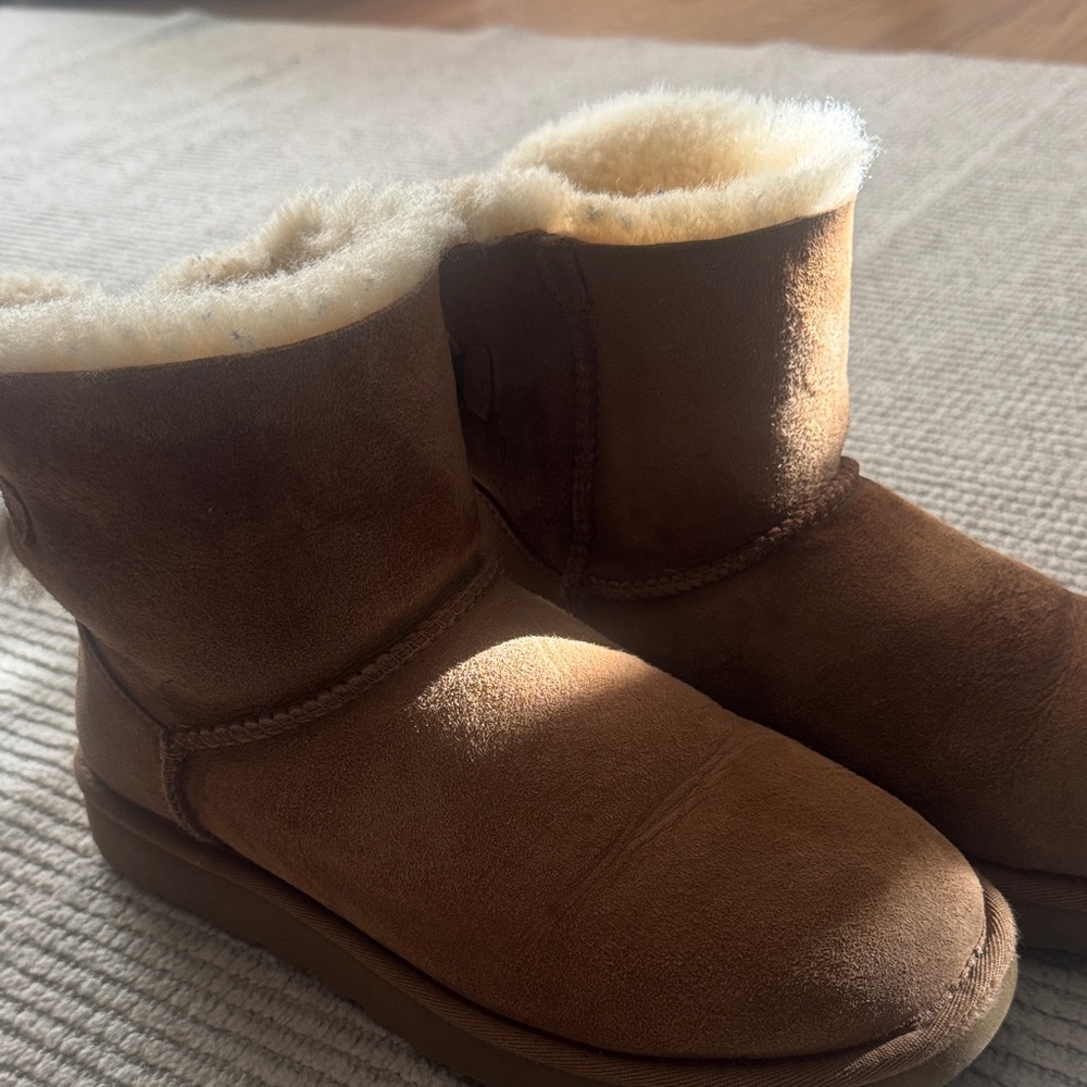 UGG Tan Sheepskin Slippers - Picture 6 of 6